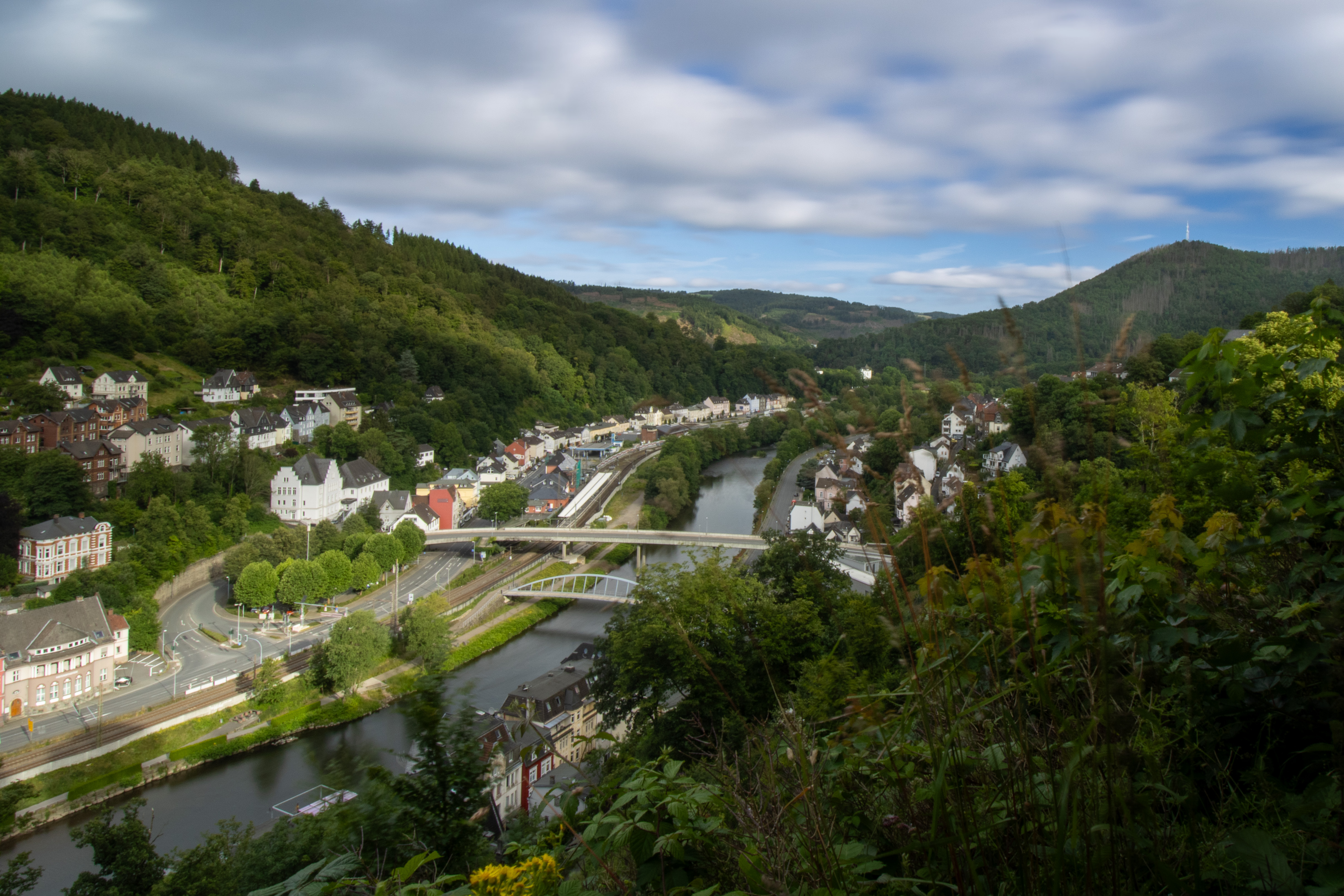 Ausblick Burg Altena über das Lennetal